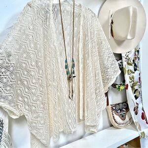 Crochet/lace boho bikini cover up cardi w beach resort vacay vibe